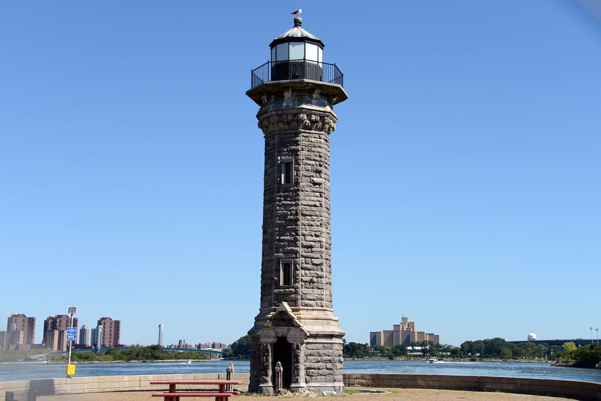 66 New York City Roosevelt Island Lighthouse Close Up